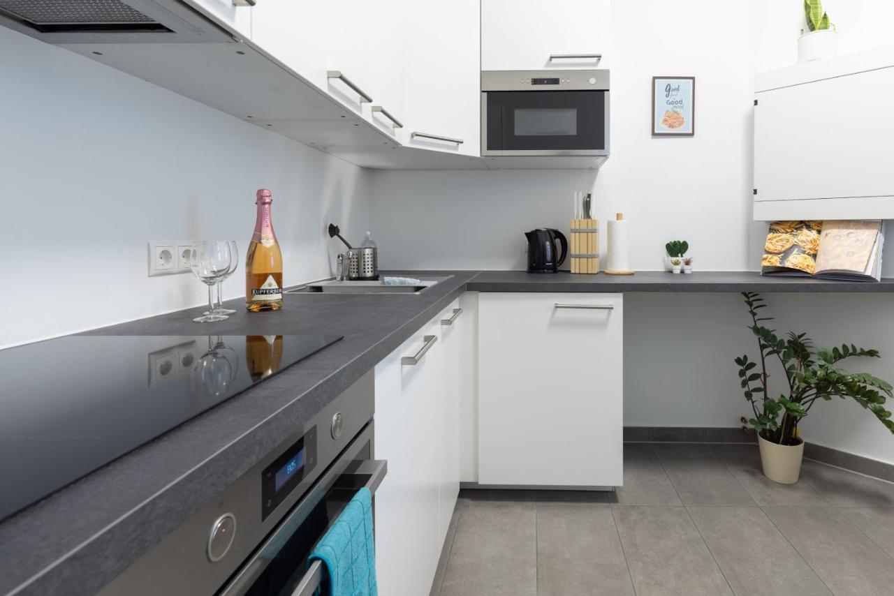 Yeshello Vienna Central Station Apartment Kültér fotó